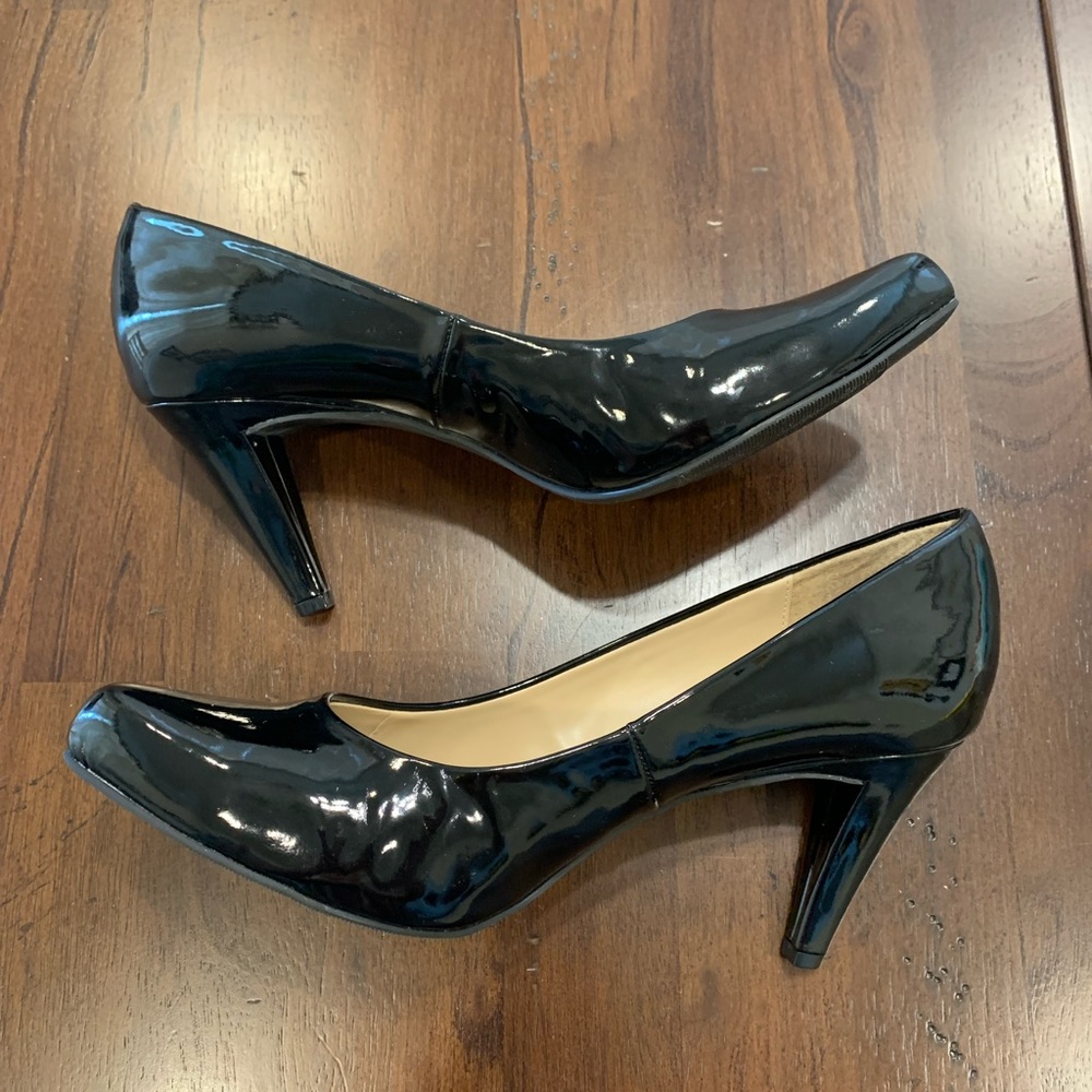 Mootsies Tootsies Classic Pumps.  NWOT.